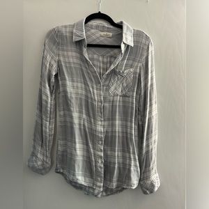 Grey plaid flannel (small)